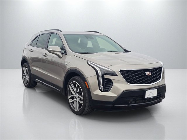 Used 2023 Cadillac XT4 Sport image 3