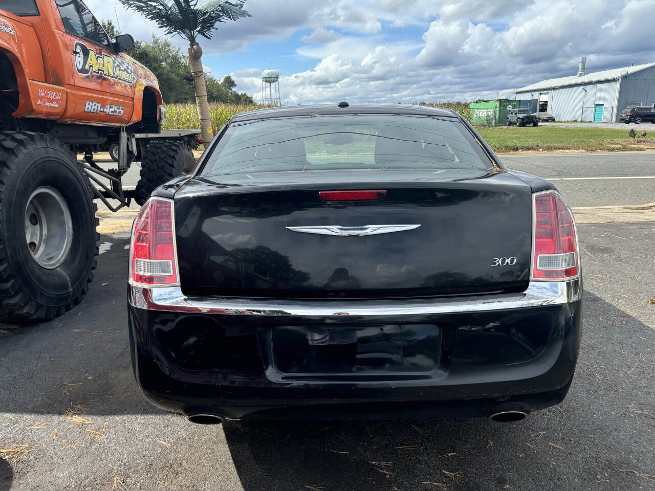 Used 2013 Chrysler 300 image 6