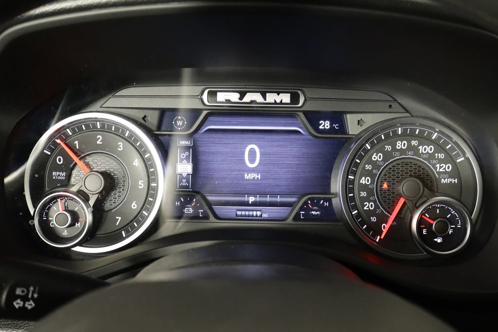 New 2026 RAM 1500 Express AWD/4WD image 11
