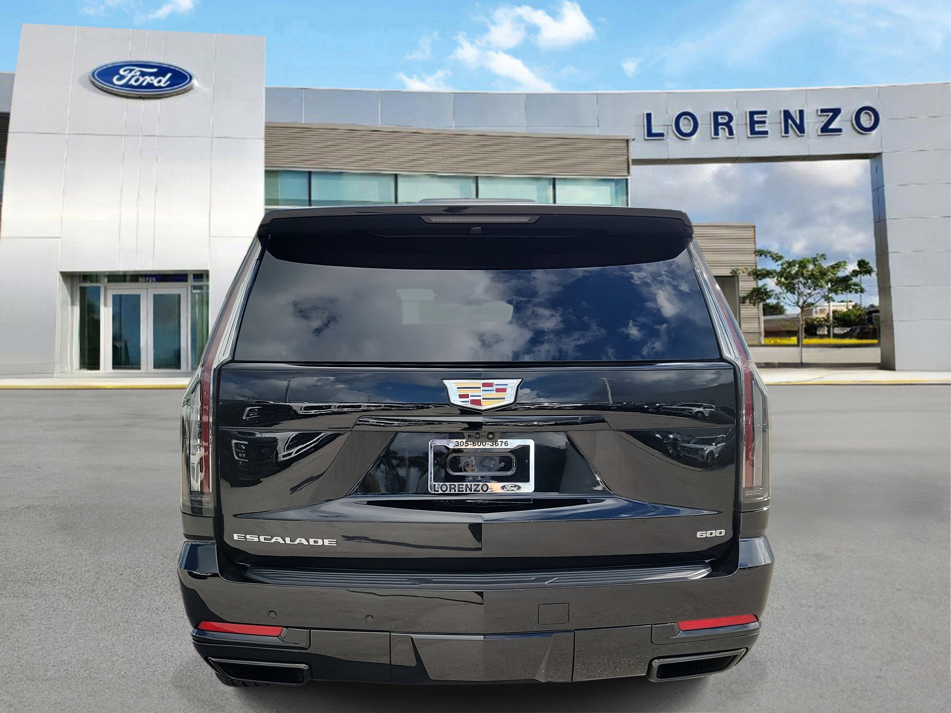 Used 2025 Cadillac Escalade Sport Platinum image 6
