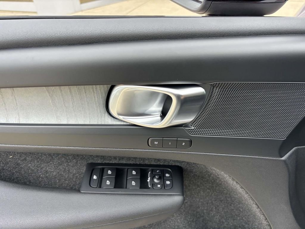 New 2026 Volvo XC40 B5 Plus w/ Protection Package Premier image 12