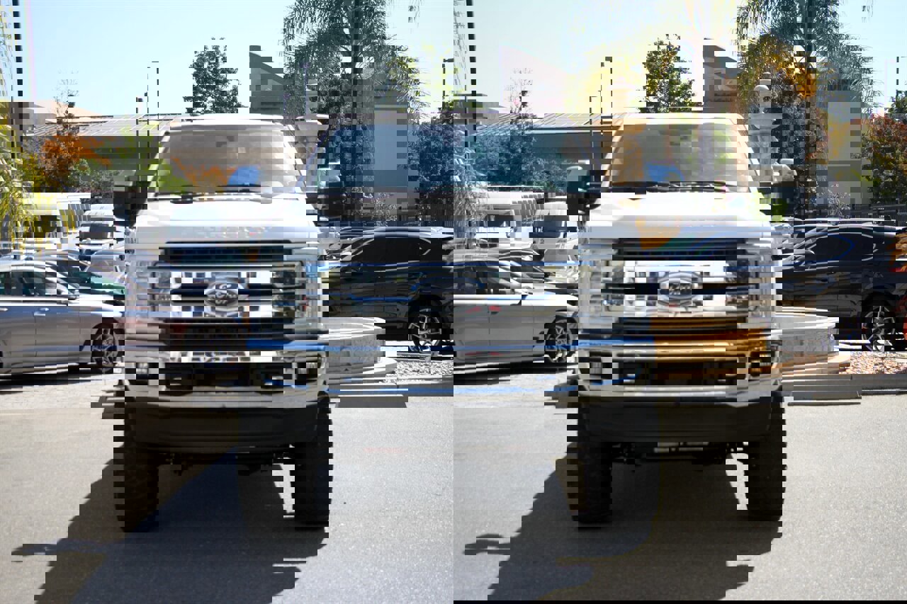 Used 2018 Ford F250 King Ranch w/ King Ranch Ultimate Package image 2
