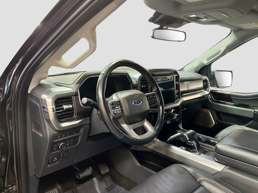 Used 2022 Ford F150 Lariat w/ Equipment Group 502A High image 9