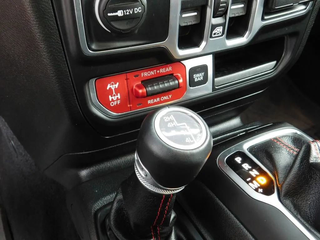 Used 2020 Jeep Wrangler Unlimited Rubicon w/ Dual Top Group image 22