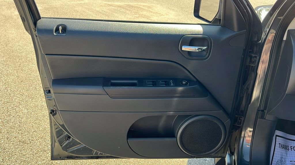 Used 2010 Jeep Patriot Sport image 10