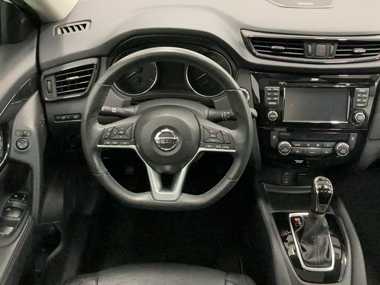 Used 2017 Nissan Rogue SL w/ SL Premium Package AWD/4WD image 16