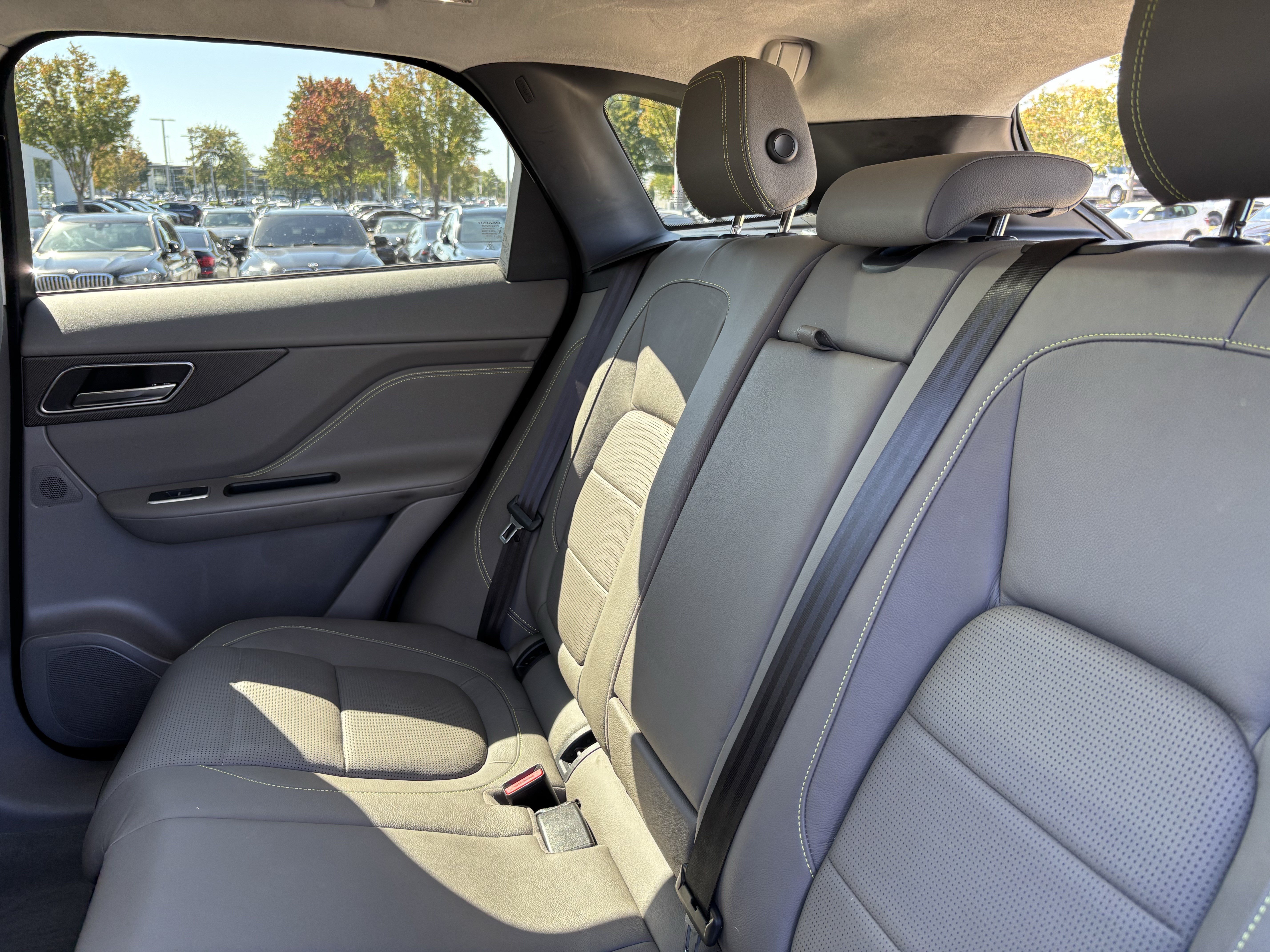 Used 2019 Jaguar F-PACE R-Sport AWD/4WD image 33
