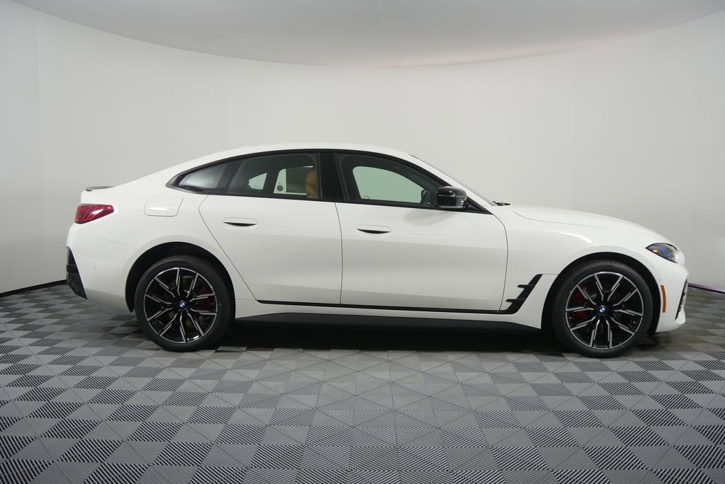 New 2026 BMW i4 eDrive40 w/ M Sport Package image 2