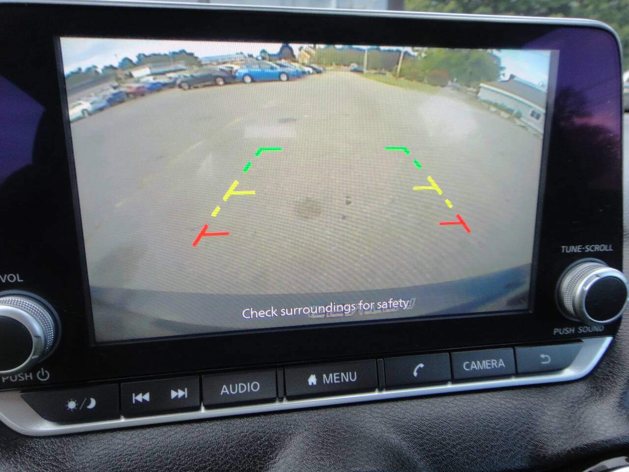 Used 2022 Nissan Sentra SV w/ Trunk Package image 10