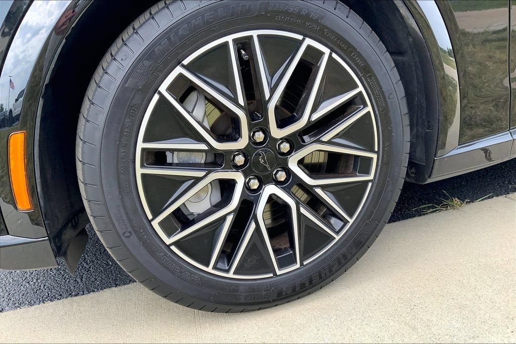 Used 2024 Ford Mustang Mach-E Premium AWD/4WD image 3