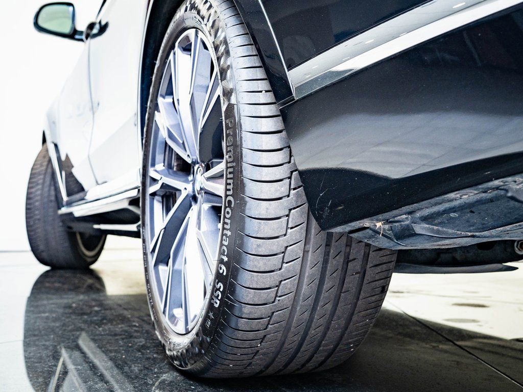 Used 2022 BMW X7 xDrive40i w/ Premium Package AWD/4WD image 41