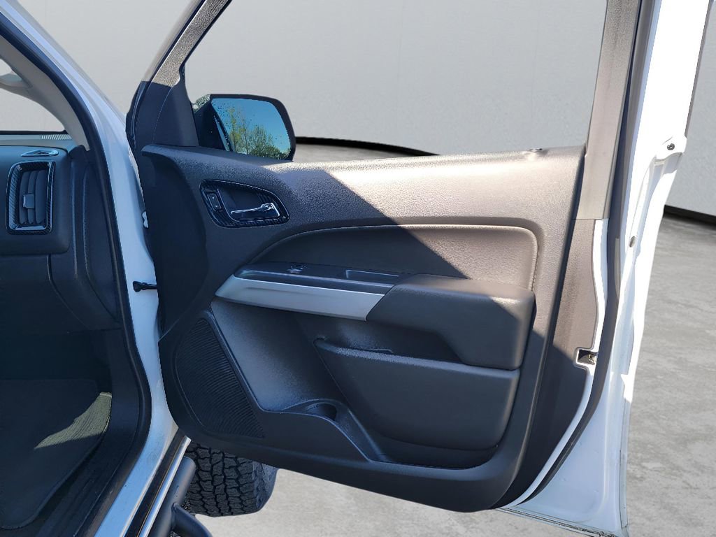 Used 2018 Chevrolet Colorado LT w/ LT Convenience Package RWD image 32