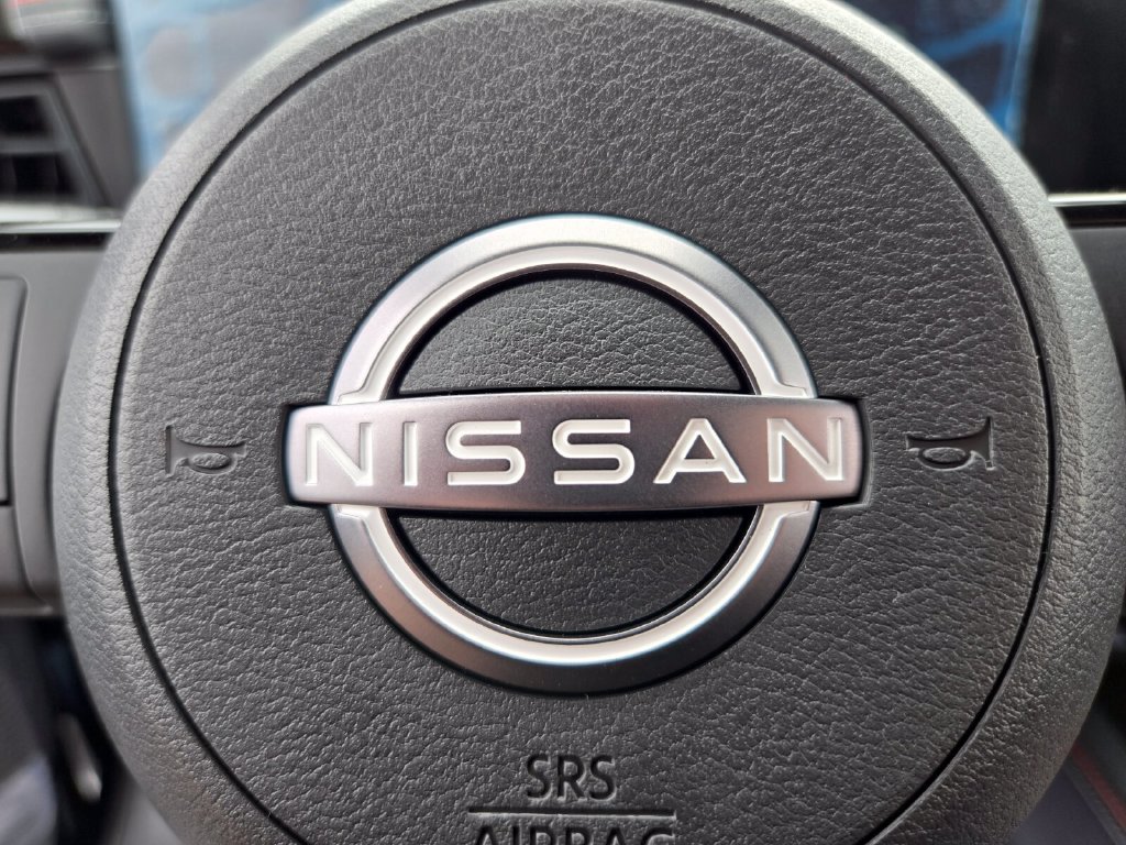 New 2027 Nissan Kicks SR w/ Cold Weather Package FWD image 12