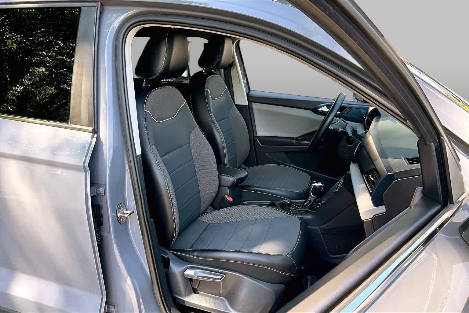 Used 2023 Volkswagen Taos SE AWD/4WD image 8