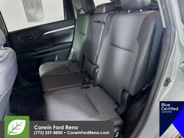 Used 2018 Toyota Highlander Plus w/ Preferred Accessory Package AWD/4WD image 24