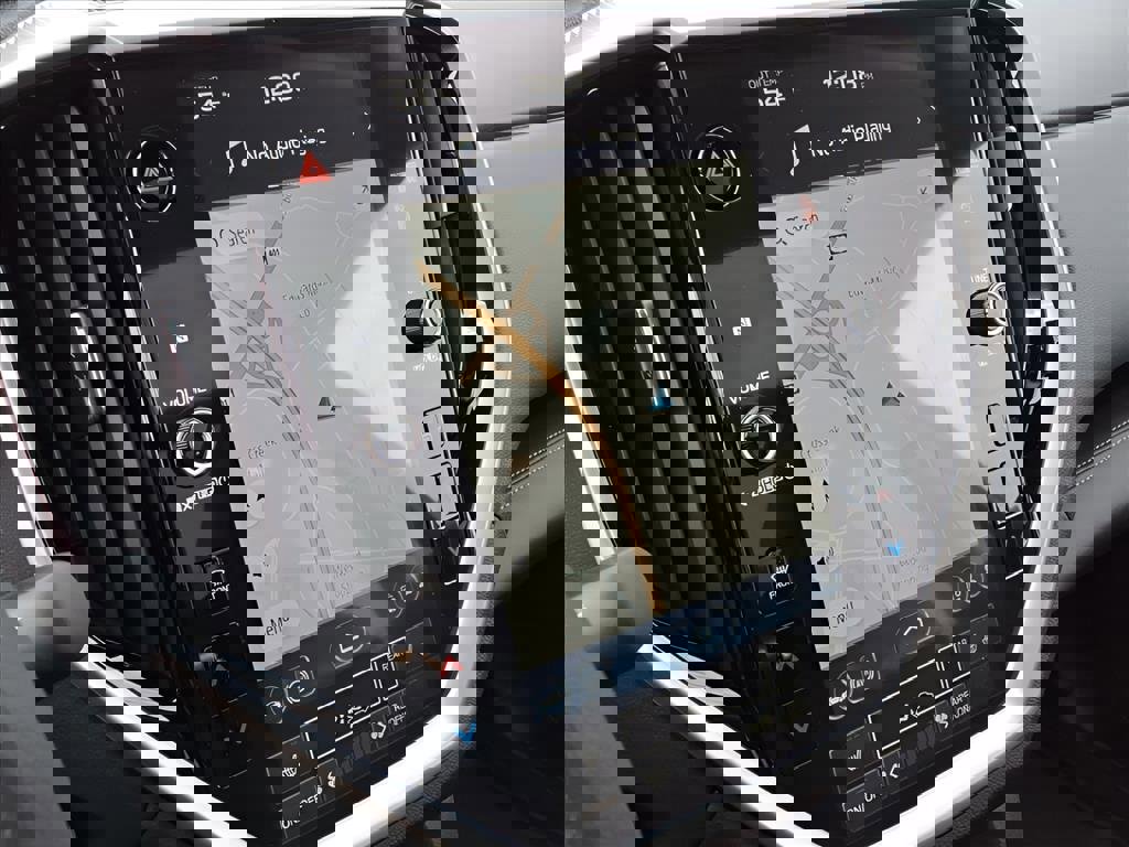 New 2026 Subaru Ascent Limited image 13