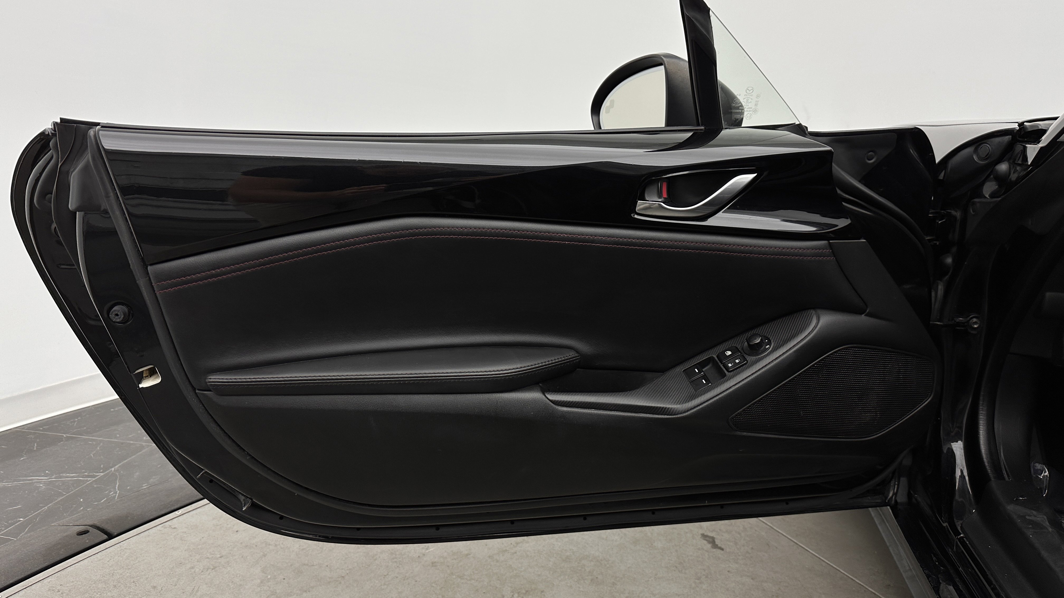 Used 2018 MAZDA MX-5 Miata Grand Touring image 10
