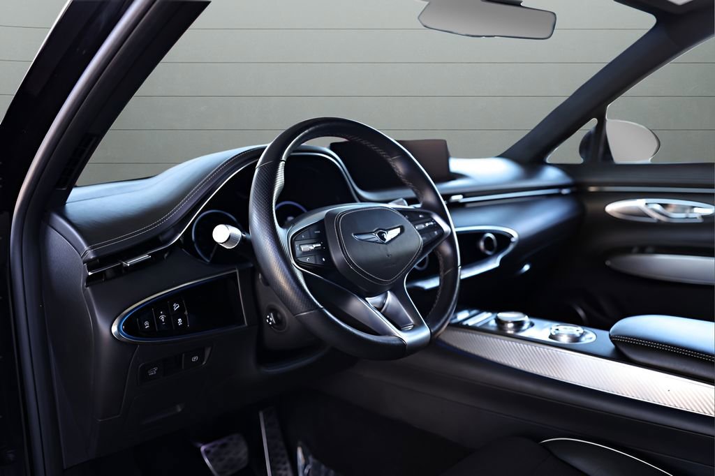 Used 2023 Genesis GV70 2.5T w/ Sport Prestige Package image 32