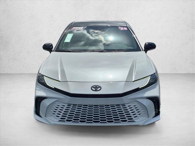 Used 2025 Toyota Camry XSE FWD image 2