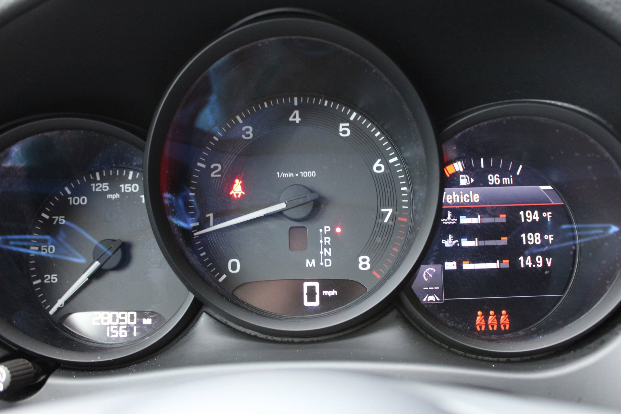 Certified 2023 Porsche Macan image 17