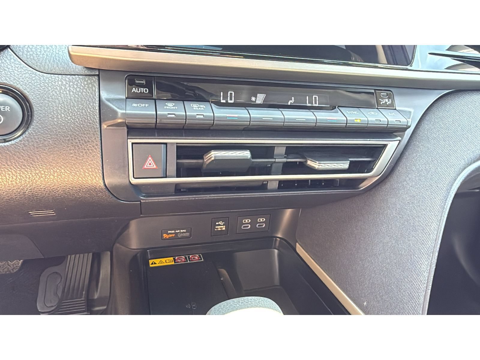 Certified 2025 Toyota Camry LE FWD image 25