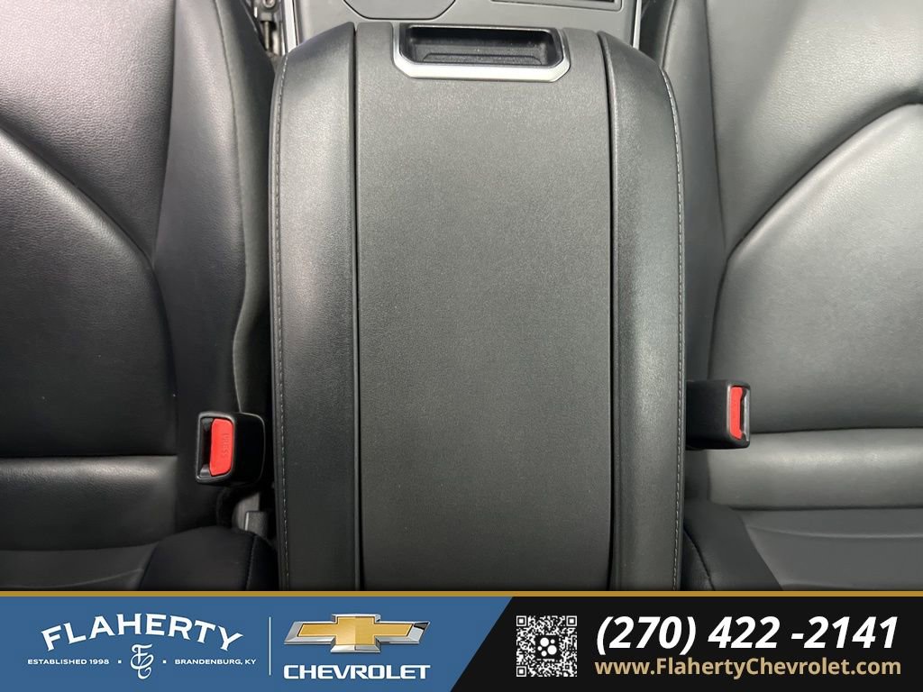 Used 2024 Toyota Highlander XLE image 32