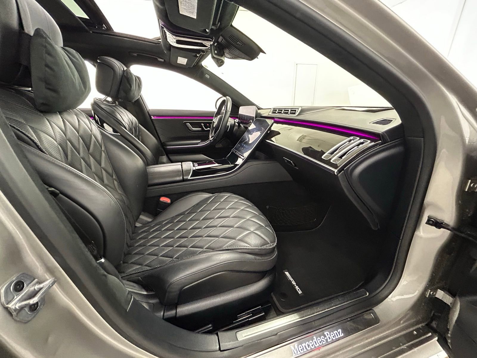 Used 2022 Mercedes-Benz S 580 4MATIC Sedan w/ AMG Line Package image 42