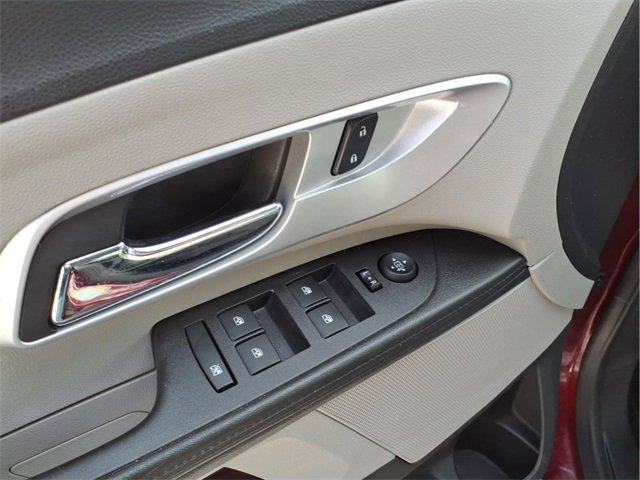 Used 2017 Chevrolet Equinox Premier w/ Enhanced Convenience Package image 14