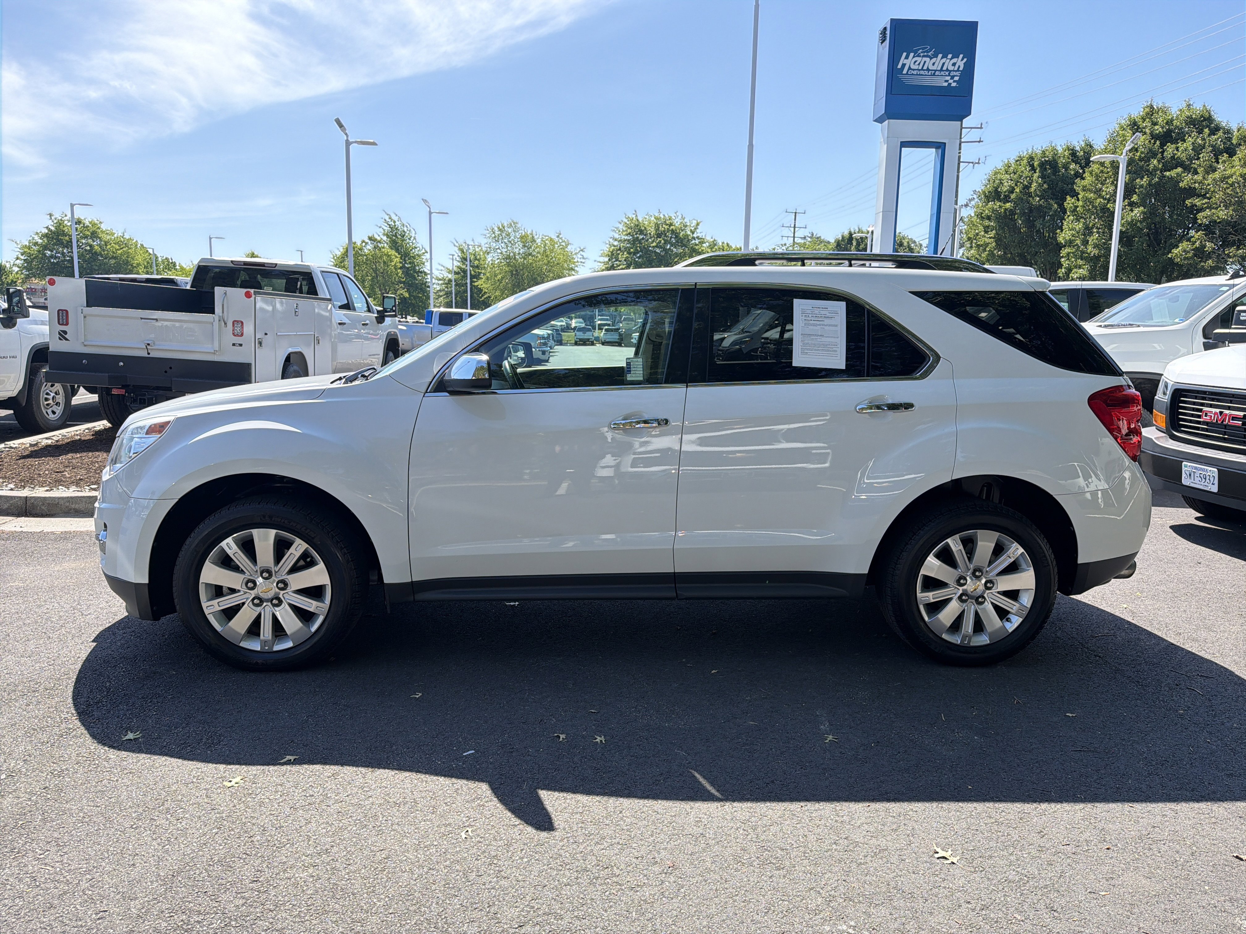 Used 2011 Chevrolet Equinox LTZ AWD/4WD image 7