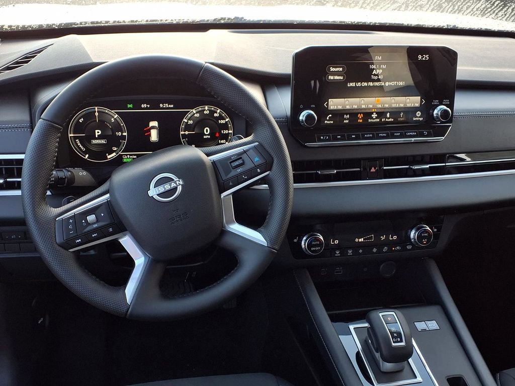 New 2026 Nissan Rogue SL AWD/4WD image 13