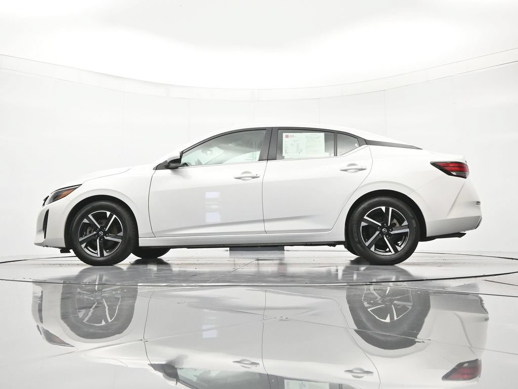 Used 2024 Nissan Sentra SV FWD image 42