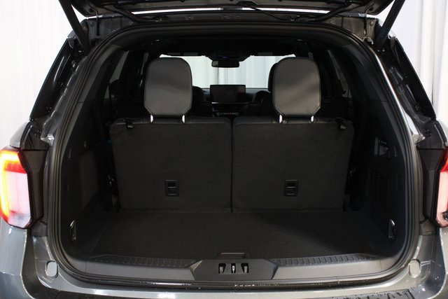 New 2026 Ford Explorer ST w/ Sun And Sound Package image 30
