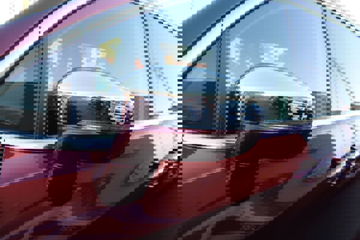 Used 2017 Chrysler Pacifica Platinum image 13