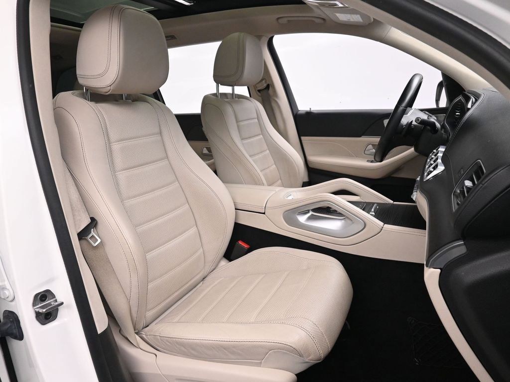 Used 2021 Mercedes-Benz GLS 450 4MATIC image 30