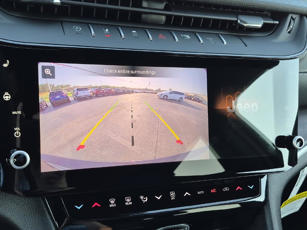 New 2026 Jeep Grand Cherokee Altitude RWD image 28
