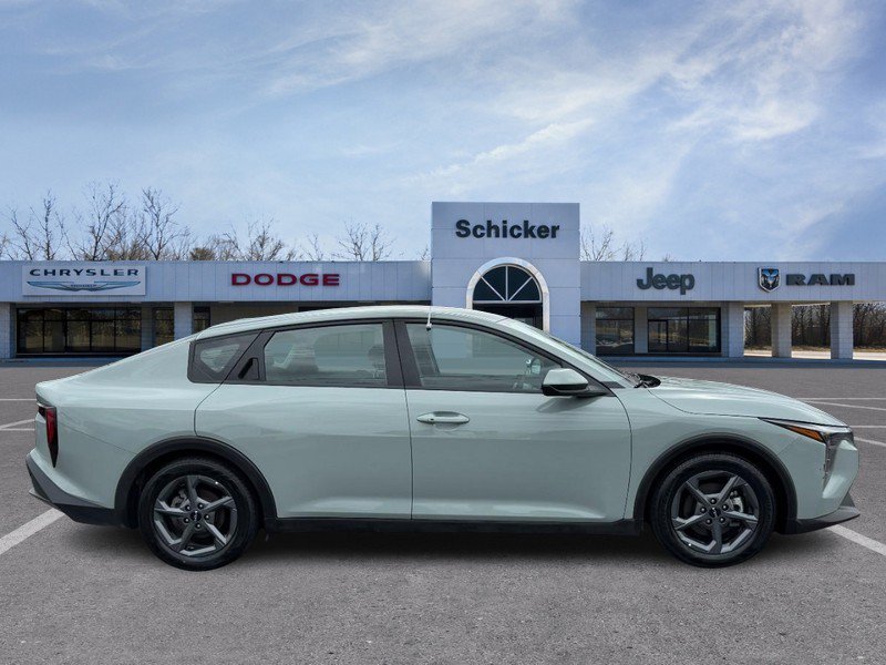 Used 2025 Kia K4 FWD video 2