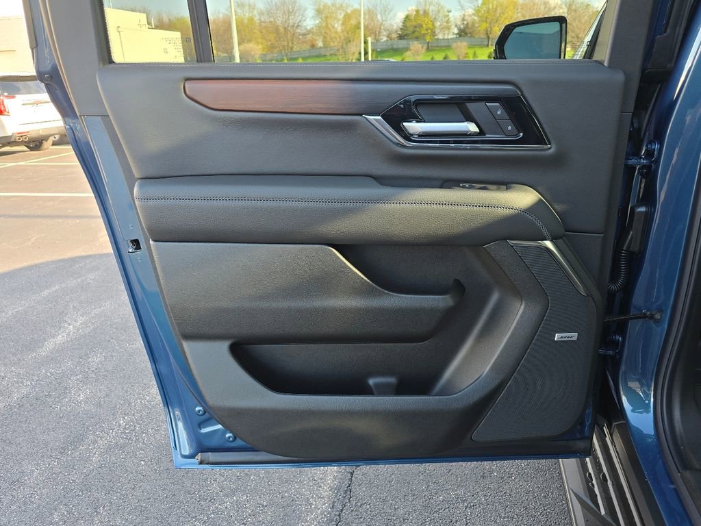 New 2026 GMC Yukon XL Denali w/ Advanced Technology Package image 25