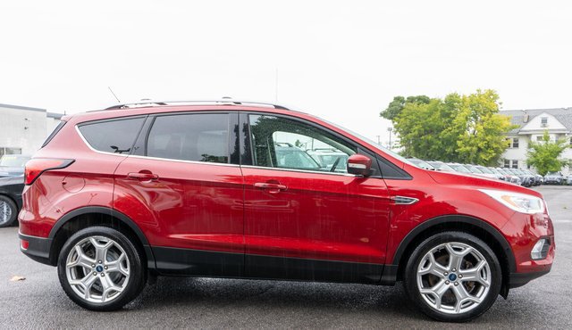 Used 2019 Ford Escape Titanium AWD/4WD image 5