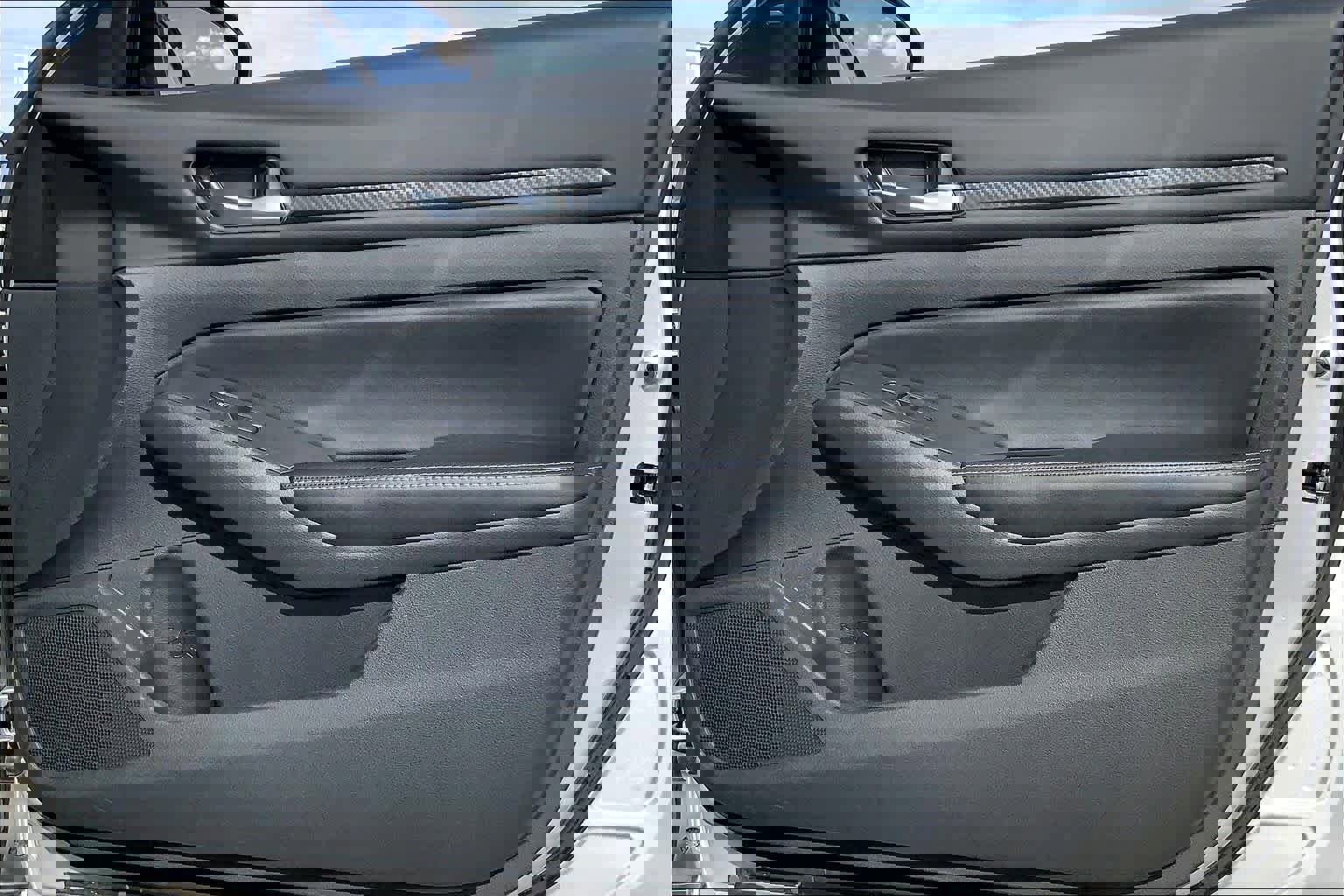 Used 2024 Nissan Altima 2.5 SV image 23