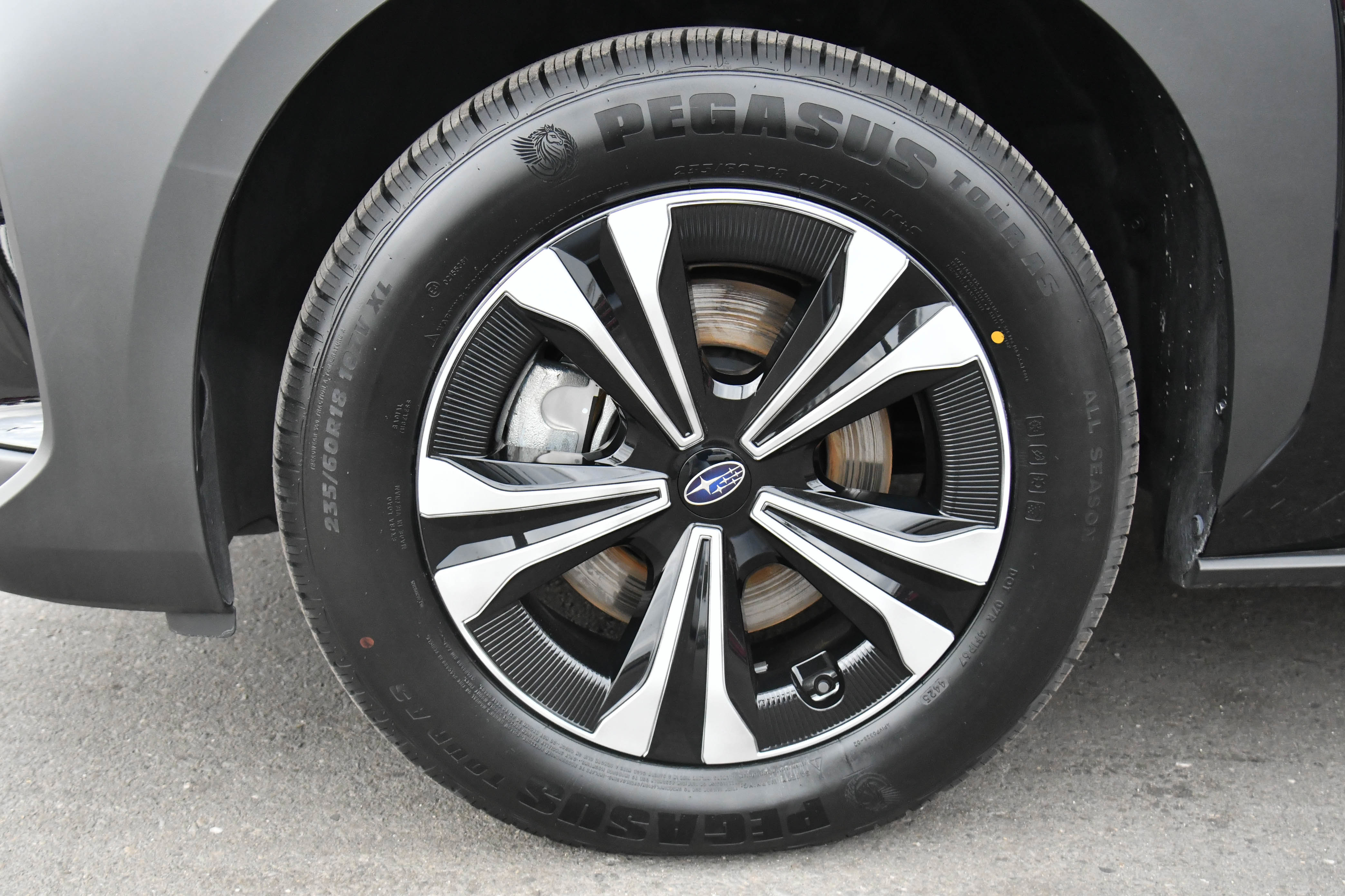 Used 2024 Subaru Solterra AWD/4WD image 12