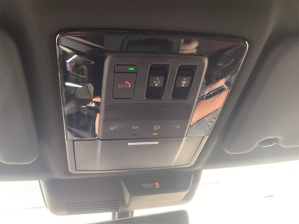 New 2025 Mitsubishi Outlander SEL image 25