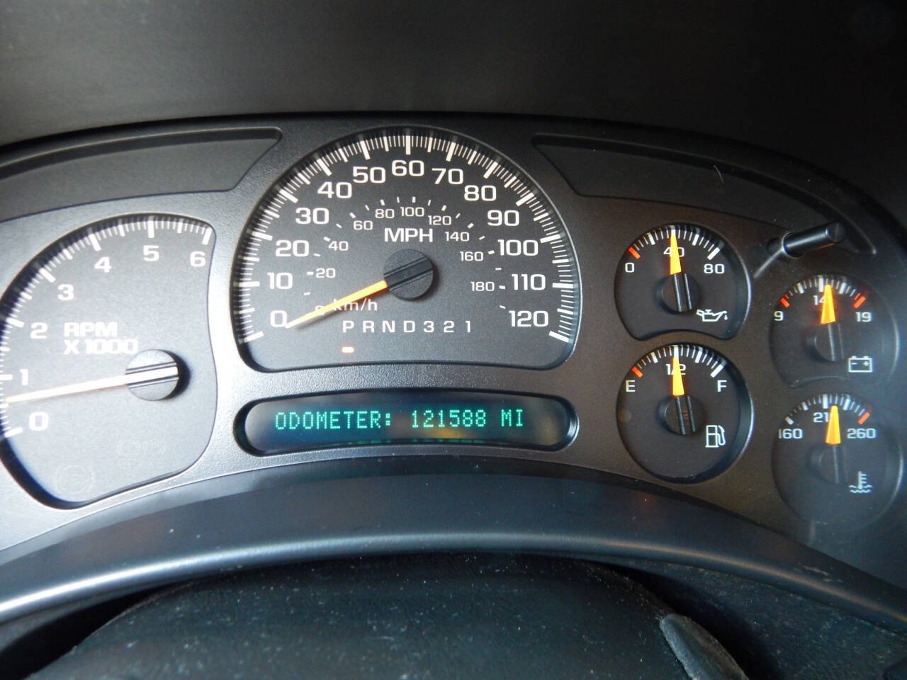 Used 2006 Chevrolet Silverado 2500 W/T w/ Snow Plow Prep Package AWD/4WD image 18