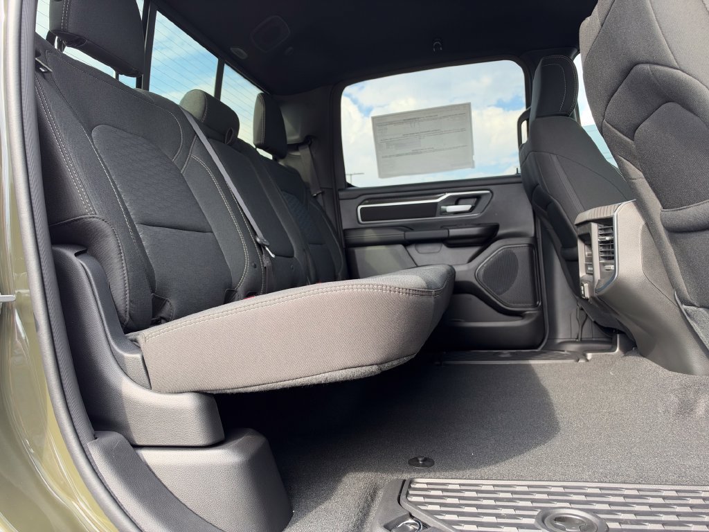 New 2027 RAM 1500 4x4 Crew Cab image 13