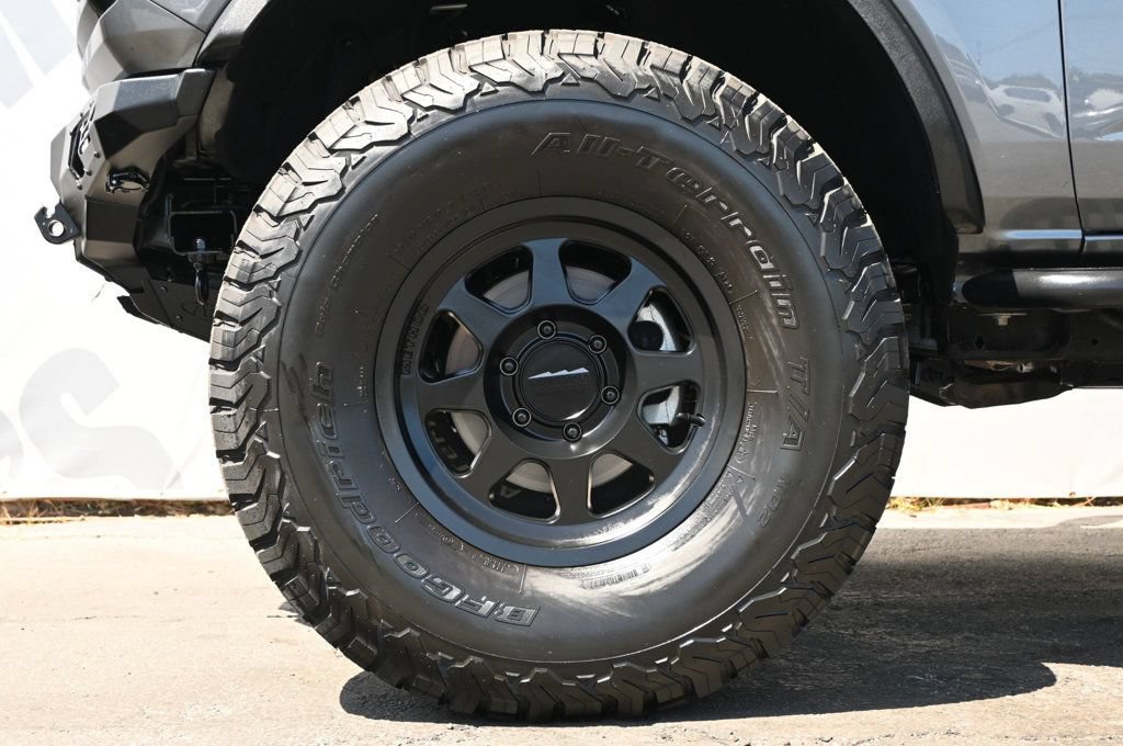Used 2023 Ford Bronco Wildtrak AWD/4WD image 9