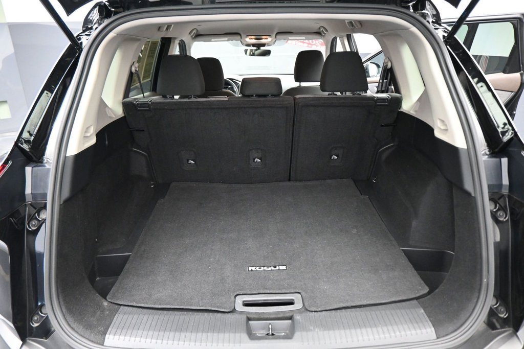 Used 2023 Nissan Rogue SV FWD image 17
