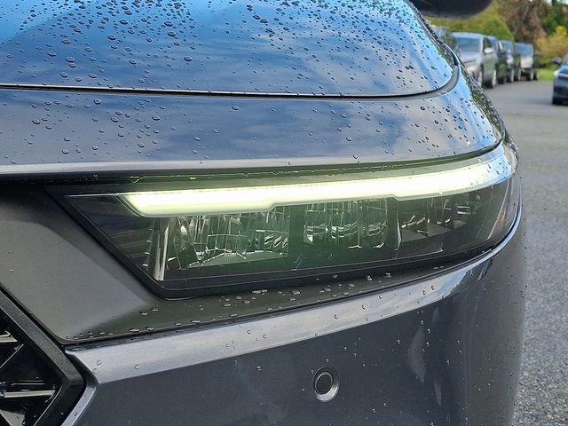 Used 2024 Honda Accord Touring image 9
