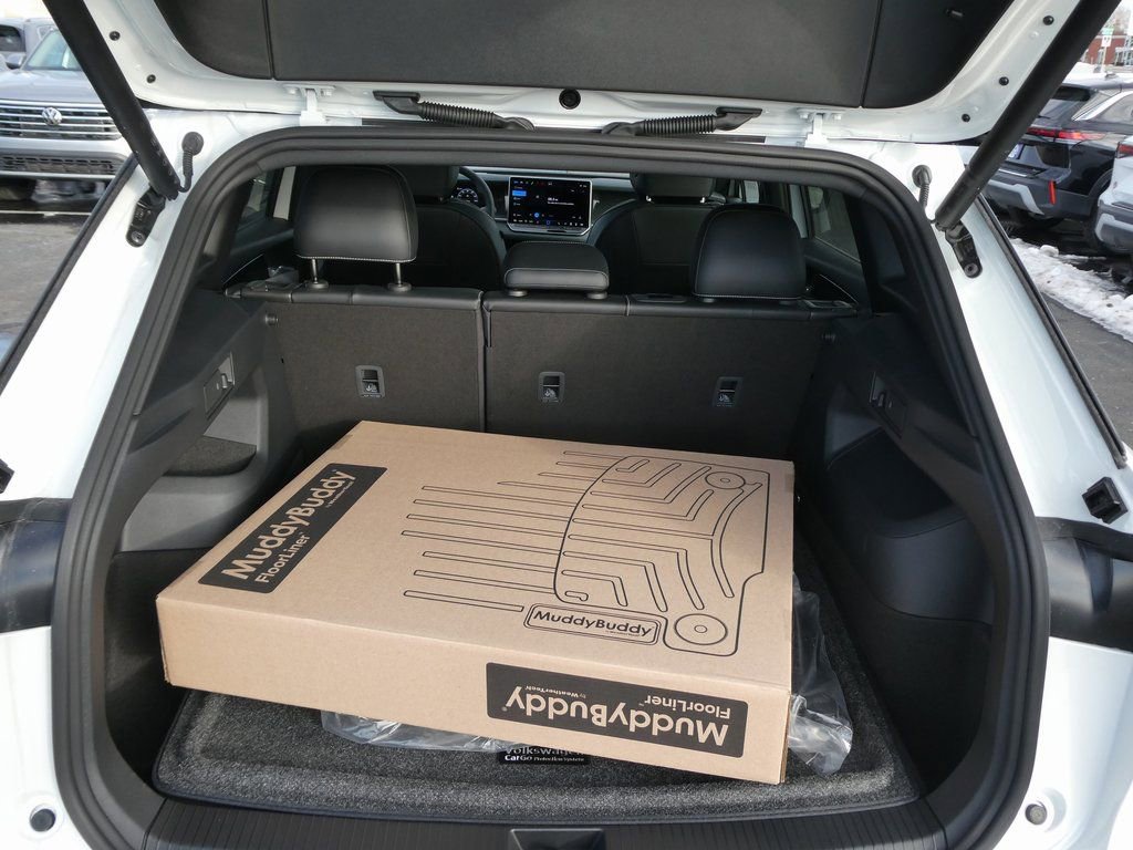New 2026 Volkswagen Tiguan SE R-Line AWD/4WD image 19