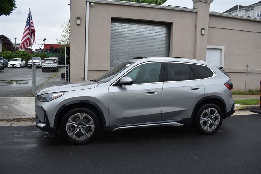 Used 2025 BMW X1 xDrive28i AWD/4WD image 5