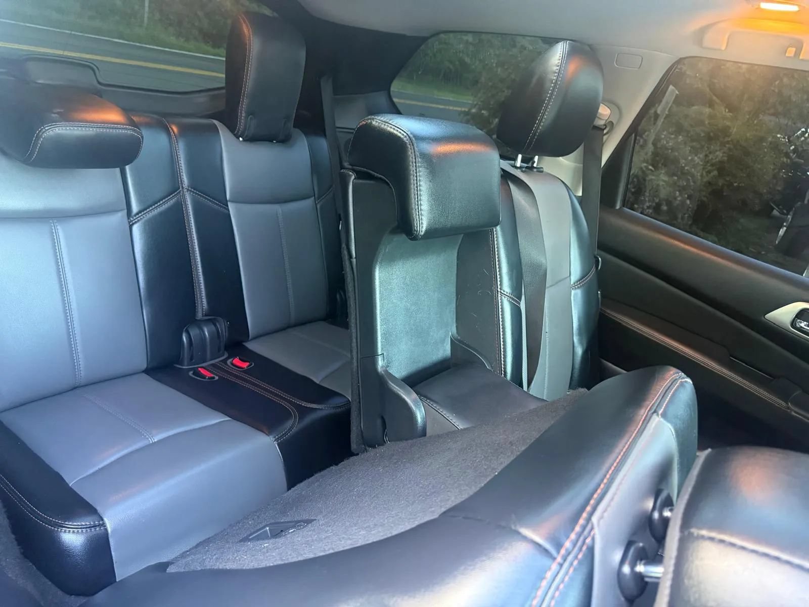 Used 2019 Nissan Pathfinder SL AWD/4WD image 26