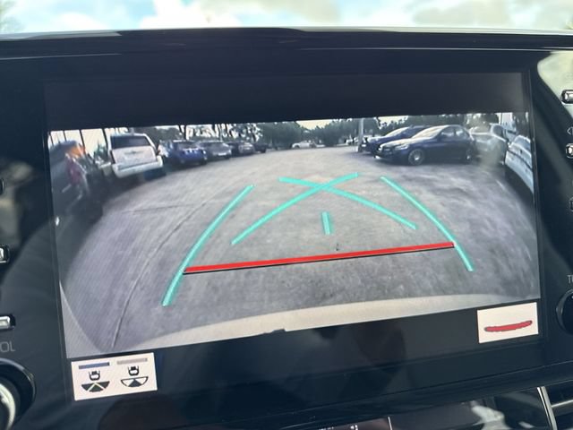 Used 2021 Toyota Sienna Limited FWD image 17